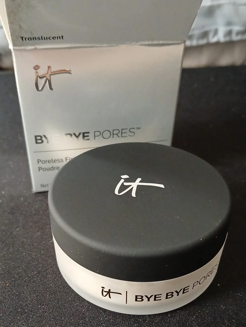it cosmetics Bye Bye Pores Poreless Finish Airbrush Loose Powder Translucent NIB